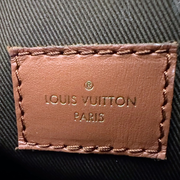 LOUIS VUITTON LOOP HOBO MNG M.REV. - Picture 7 of 15